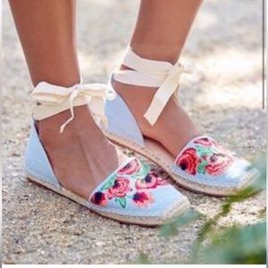 Jessica Simpson Denim Floral Embroidered Ribbon Lace Up Tie Espadrilles Flats